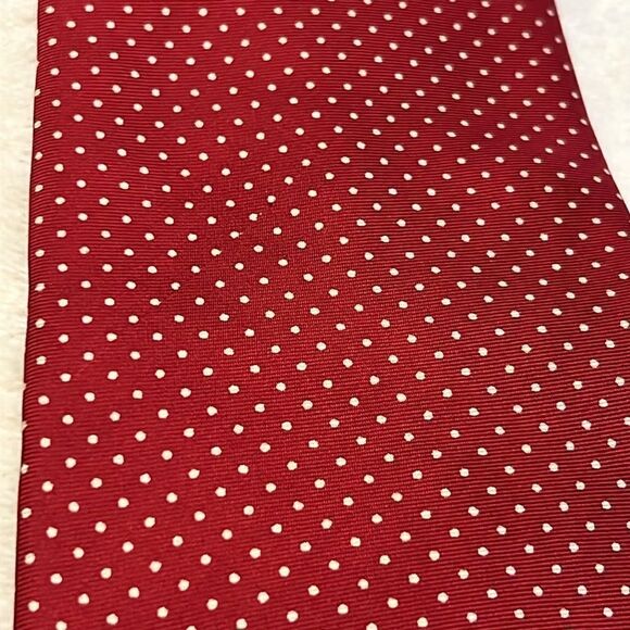 Bert Pulitzer for Lord & Taylor Red Dot Tie - 100% Silk - Picture 6 of 9